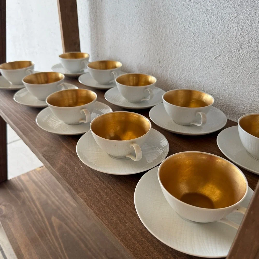 Dorothy C Thorpe Gold Wash Teacup And Saucer Set Of 10 White Textured California